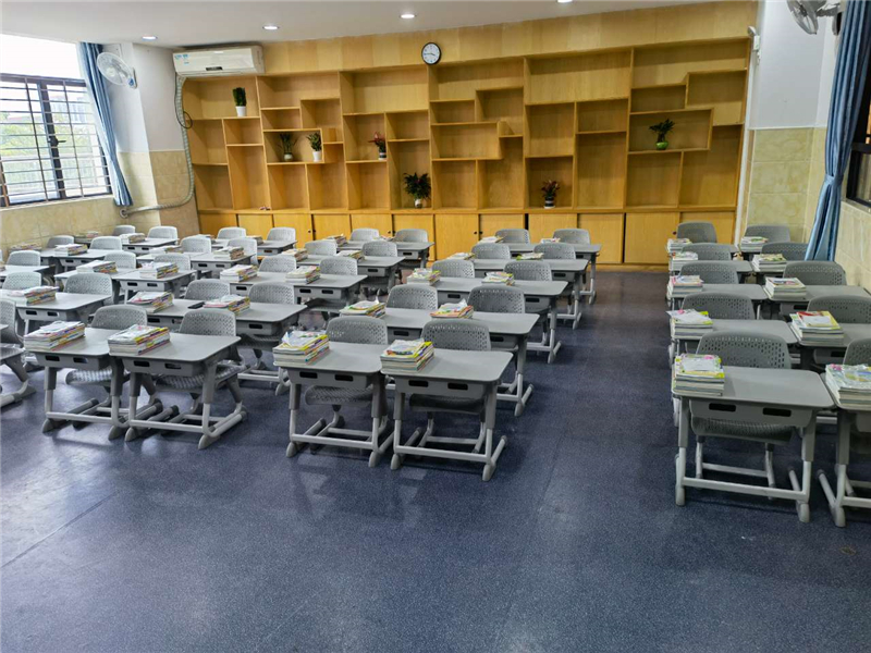 民治中學用上了博仕有成課桌椅教室